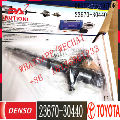23670-30440 23670-39435 TOYOTA Diesel Fuel Injector 295900-0200 295900-0250 Untuk Toyota Hiace